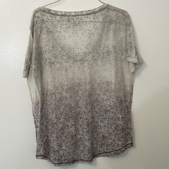 Tee Shop Small gray fade v neck t shirt with pocket light weight semi sheer - Picture 3 of 6